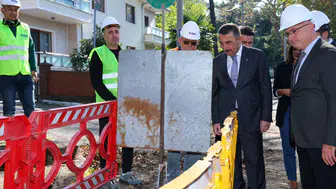 Vali Hacıbektaşoğlu, Fener'deki elektrik altyapı çalışmalarını inceledi