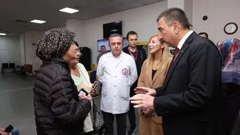 Vali Hacıbektaşoğlu'ndan maden kazasında yaralanan işçilere ziyaret