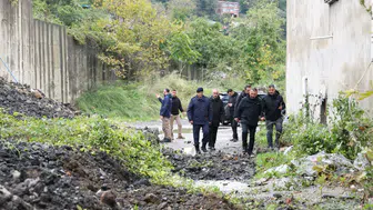 Zonguldak'ta istinat duvarı çöktü: Vali bölgede inceleme yaptı