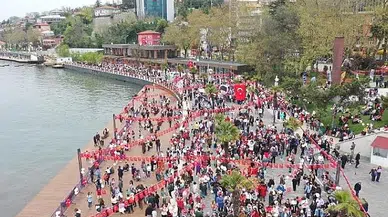 Haydi çocuklar 23 Nisan'da sahile!