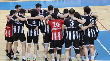 Voleybolun efeleri 2. lige yükselme finalinde karşılaşacak