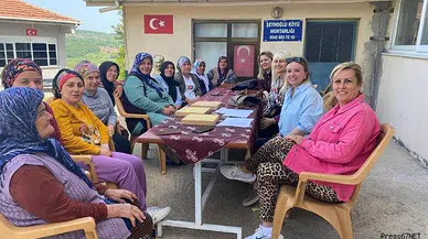 Bilinçli bir üretim oluşturabilecek kadın kursiyerler yetiştiriliyor