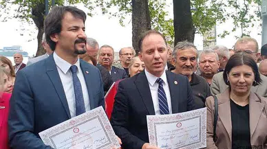 CHP Milletvekilleri mazbata aldı