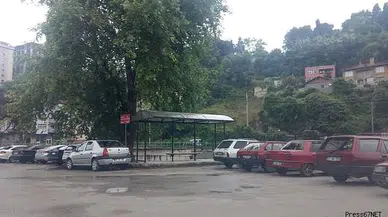 Kozlu'da dolmuş duraklarının bekleme yeri değişti