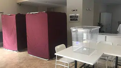 Seçim sandıkları kuruldu