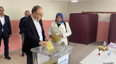 Vali Mustafa Tutulmaz oyunu kullandı