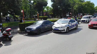 Aracından inmek için kapıyı açınca olanlar oldu!