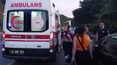 Denize giren genç kız boğulma tehlikesi geçirdi