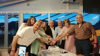 Gelecek Partisi 3’ncü yaşını pasta keserek kutladı