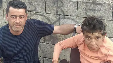 Örnek muhtar ihtiyaç sahiplerinin yanında