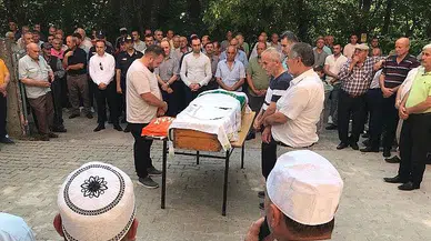 Şehit annesi son yolculuğuna uğurlandı