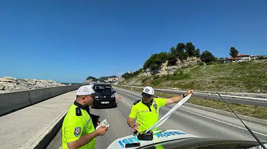 Sürücüler dikkat! Kilimli Tünellerinde aşırı hızla giden radara yakalandı