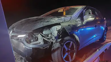 Tır otomobille çarpıştı