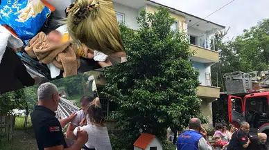 Yangında mahsur kalan 1'i bebek 7 kişiyi itfaiye kurtardı