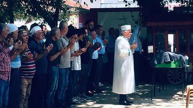 Cesedi bulunan ayakkabı boyacısı denfnedildi