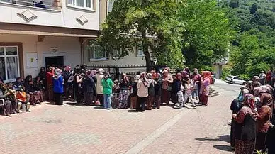 Denizde boğulan adam toprağa verildi