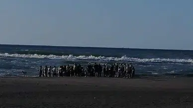 Denizde boğuldu.. Hastanede yaşam savaşı sürüyor