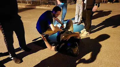 Motosikletinin hakimiyetini kaybetti kaza yaptı