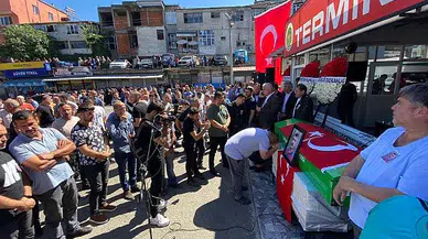Emekli olmasına rağmen çocukları için çalışmaya devam eden madenci son yolculuğuna uğurlandı