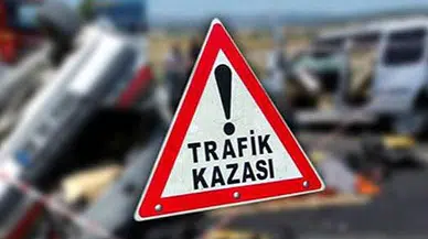 Otomobiller kavşakta çarpıştı!