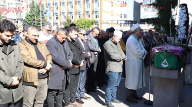 Fatma Sağır göz yaşları arasında son yolculuğuna uğurlandı