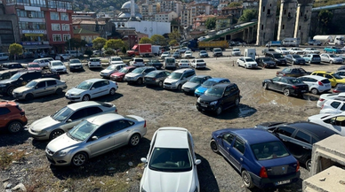 Ücretsiz otopark doldu taştı, ücretlisi boş kaldı!