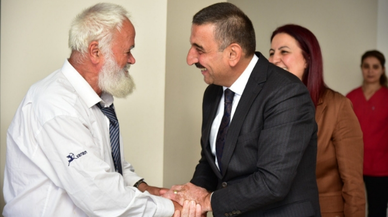 Vali Hacıbektaşoğlu, huzurevi sakinleriyle buluştu
