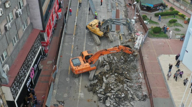Ve Fevkani Köprüsü'nün yıkımına başlandı.. 67 yıllık yapı 2 ayda yıkılacak...