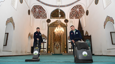 Bursa Osmangazi'deki Camiler Bayram İçin Hazır