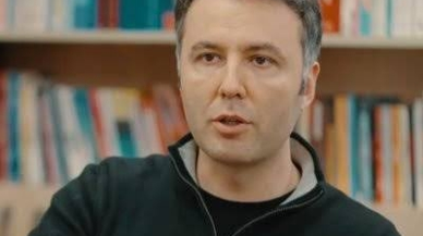 Gazeteci Mehmet Akif Ersoy gözaltına alındı