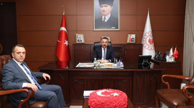 Vali Osman Hacıbektaşoğlu, İl Nüfus ve Vatandaşlık Müdürü Tolga Abalı’yı kabul etti