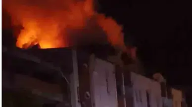 Çaycuma’da 4 katlı binanın çatısında yangın
