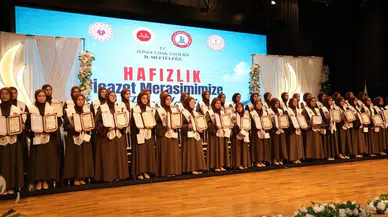 BEUN'da Hafızlık Sevinci: Genç hafızlar icazetlerini aldı