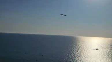 Zonguldak'ın 105. Kurtuluş Yıl Dönümünde Kozlu Sahilinde Gösteri Uçuşu