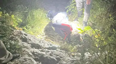 Zonguldak'ta kayalıklardan düşen balıkçı, AFAD ekipleri tarafından kurtarıldı