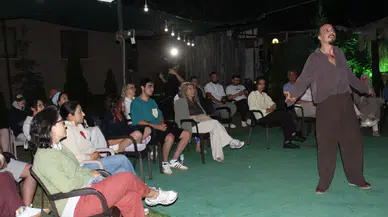 Zonguldak'ta Genç Yetenek Sönmez'in Mizahi Performansı Beğeni Topladı