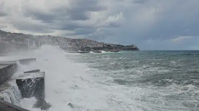 Zonguldak'ta Kuvvetli Yağış Uyarısı: Hafta Sonu Gök Gürültülü Sağanak Bekleniyor