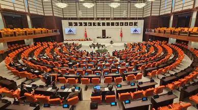 KKTC Önergesi AK Parti ve MHP'nin Oylarıyla Geçmedi, Mecliste Gerilim Tırmandı!