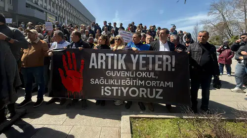 Zonguldak'ta Eğitimciler Şanlıurfa'daki Saldırıyı Protesto Etti