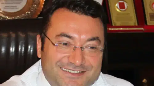 Eski Başkan Seçkin Özdemir'e Büyükçekmece'de İki Görev