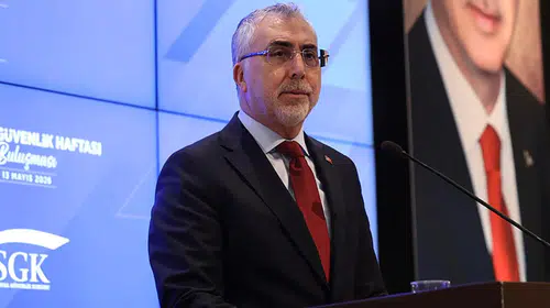 Bakan Işıkhan'dan eczacılar için 5 milyar liralık destek açıklaması geldi