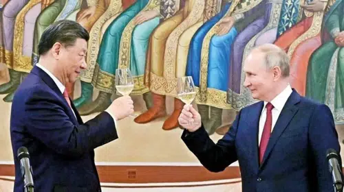 Trump Gitti Putin İniyor: Pekin'den Dünyaya Küresel Güç Resti