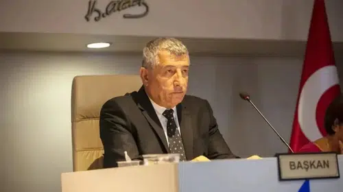 İzmir'de Güzelbahçe Belediyesi'ne operasyon: Başkan Günay gözaltına alındı