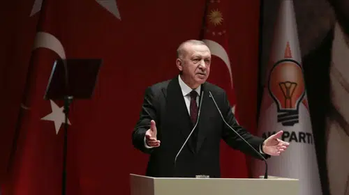 Erdoğan CHP'den ayrılan Burcu Köksal'ın AK Parti'ye katılımını resmen ilan etti