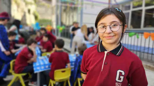 Ortaokul öğrencisi Duru, hobisini yaşıtlarına öğretiyor