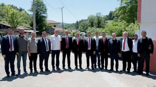 Genel Başkan Yeşil’e meşaleli karşılama
