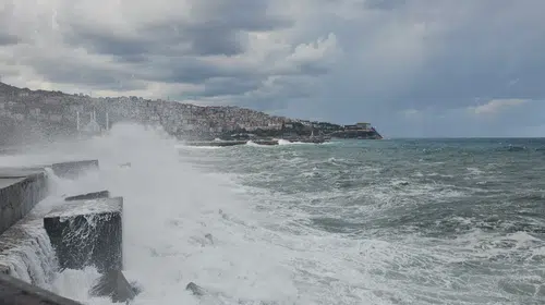Zonguldak'ta Kuvvetli Yağış Uyarısı: Hafta Sonu Gök Gürültülü Sağanak Bekleniyor