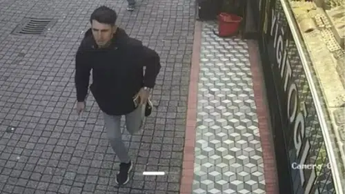 Sahte polis silahı gösterip kuyumcuyu soydu!