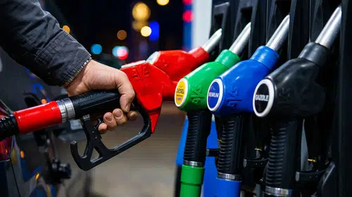 Orta Doğu Gerilimi Pompaları Vurdu: Motorin 73 TL'ye, Benzin 64 TL'ye Dayanıyor