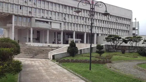 Zonguldak'ta menenjit kaosu: Asılsız iddialar paniği tetikledi, eczanelerde aşı stokları tükendi